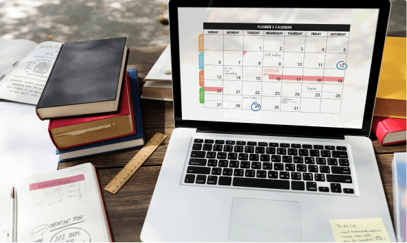 Zoho People for attendance, leave, and performance management bahrain